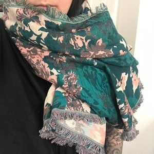 Little Moon (Aritzia) Cotton Blend Blanket Scarf